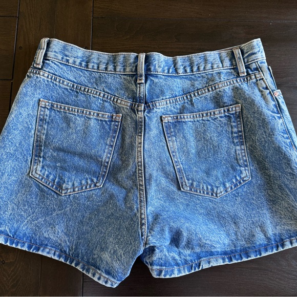 High Rise Mom Jean Shorts - Picture 3 of 3